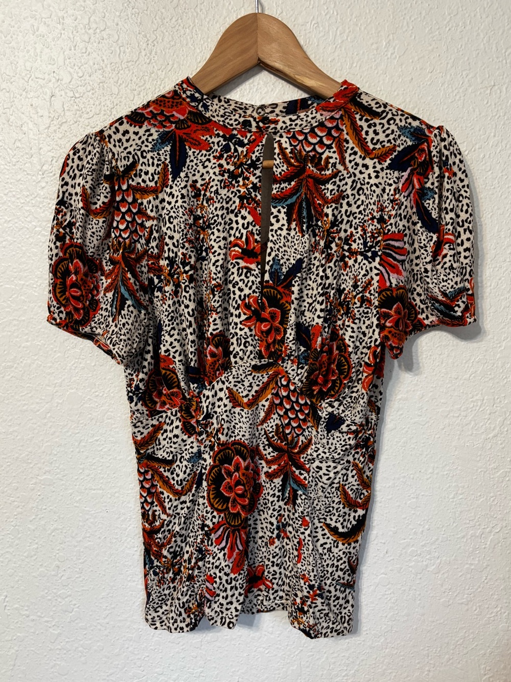 Free People Hear Me Roar Keyhole Top Medium